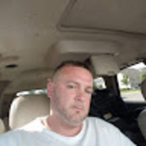 Meet your Posher, Dustin